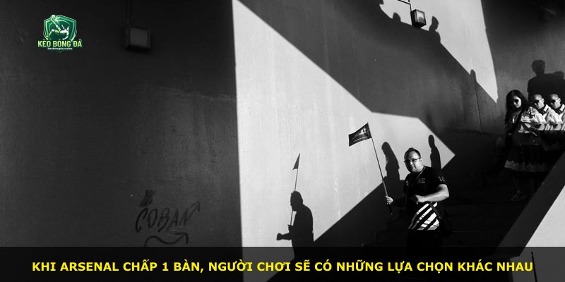 Khi Arsenal chấp 1 bàn, người chơi sẽ có những lựa chọn khác nhau